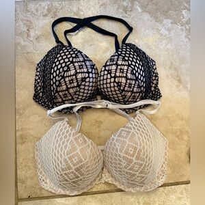 Set of two push up bras with mesh detail